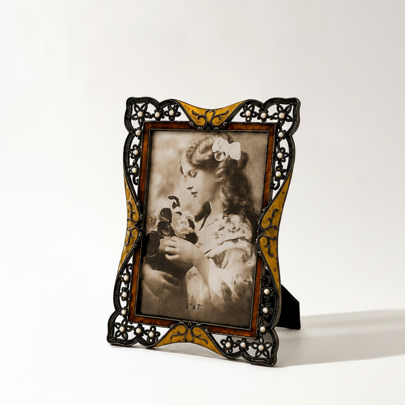 Vintage Ornate Photo Frame – 7 Inch