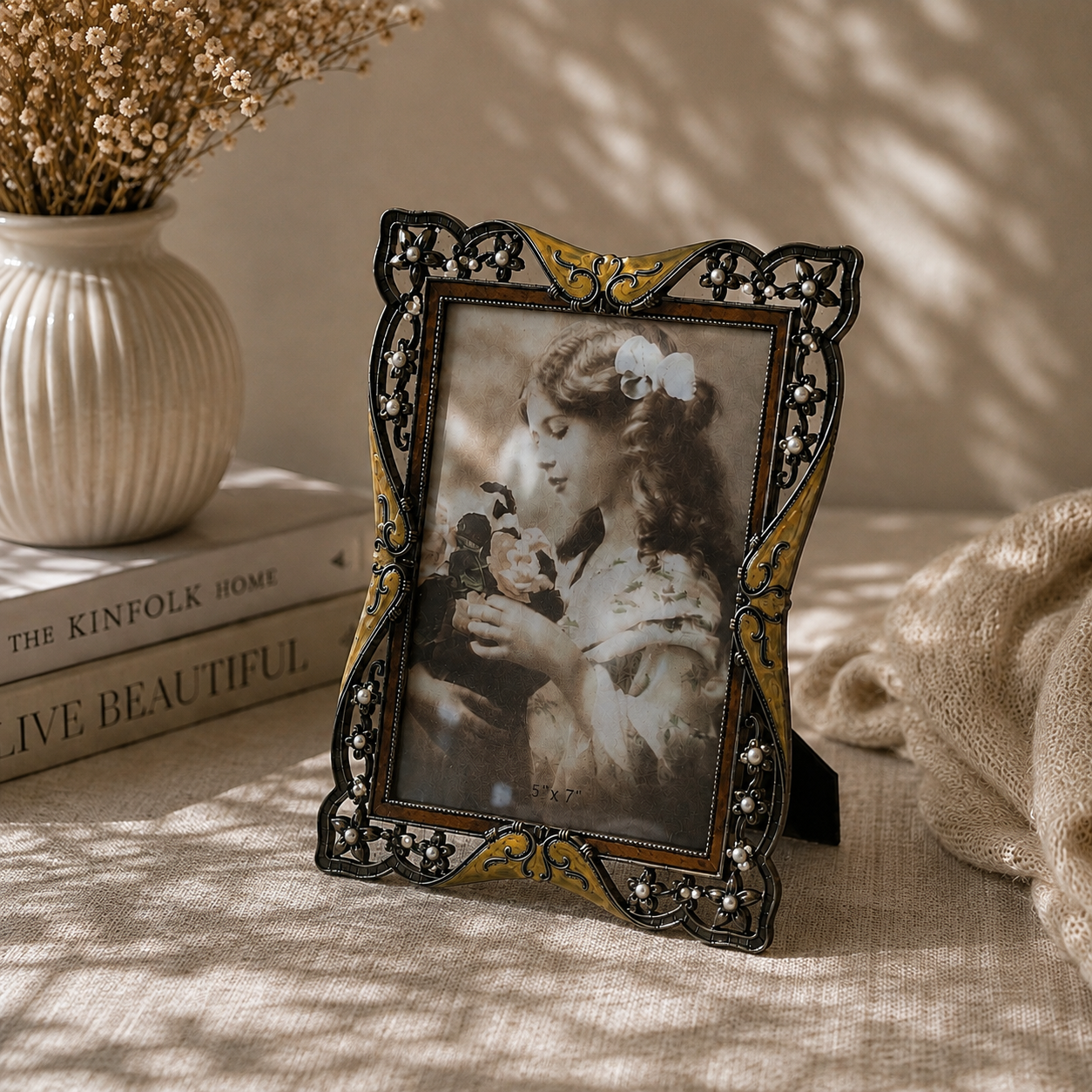 Vintage Ornate Photo Frame – 7 Inch