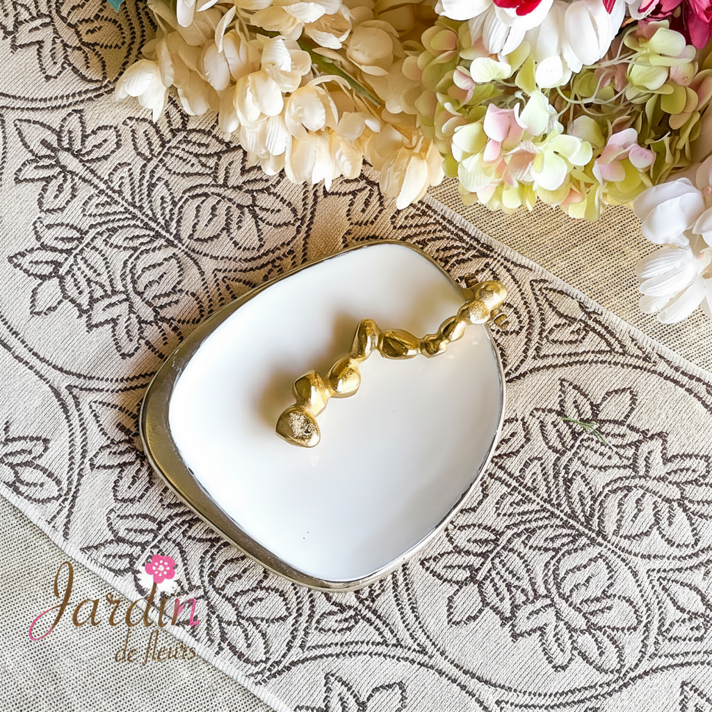 Modern Aluminium Napkin Holder with Gold Accent